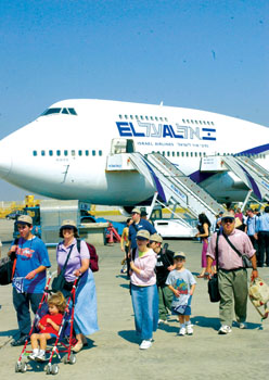 NORTH AMERICAN olim arrive...